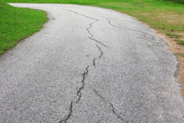 Cracked Driveway Resurfacing - Cracked Driveway Resurfacing Lexington, Kentucky