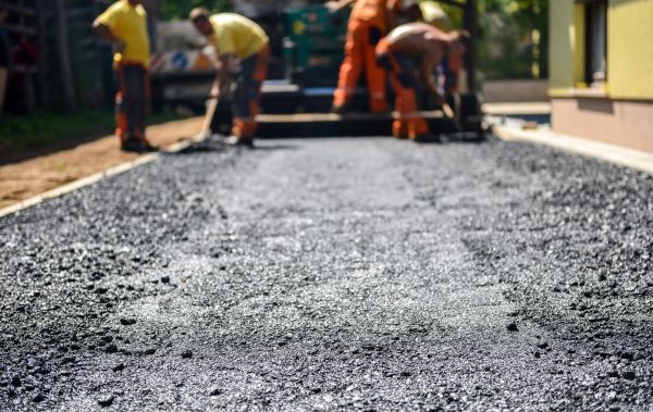 Chip Seal Driveway Resurfacing - Chip Seal Driveway Resurfacing Grand Rapids, Michigan